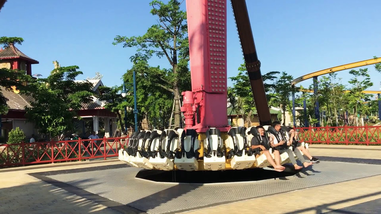 Công viên rồng Hạ Long