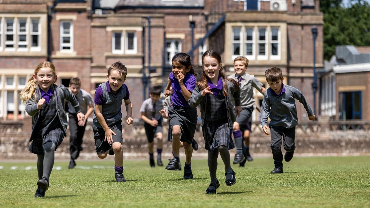 Aldwickbury School: Free Range Boys and Girls