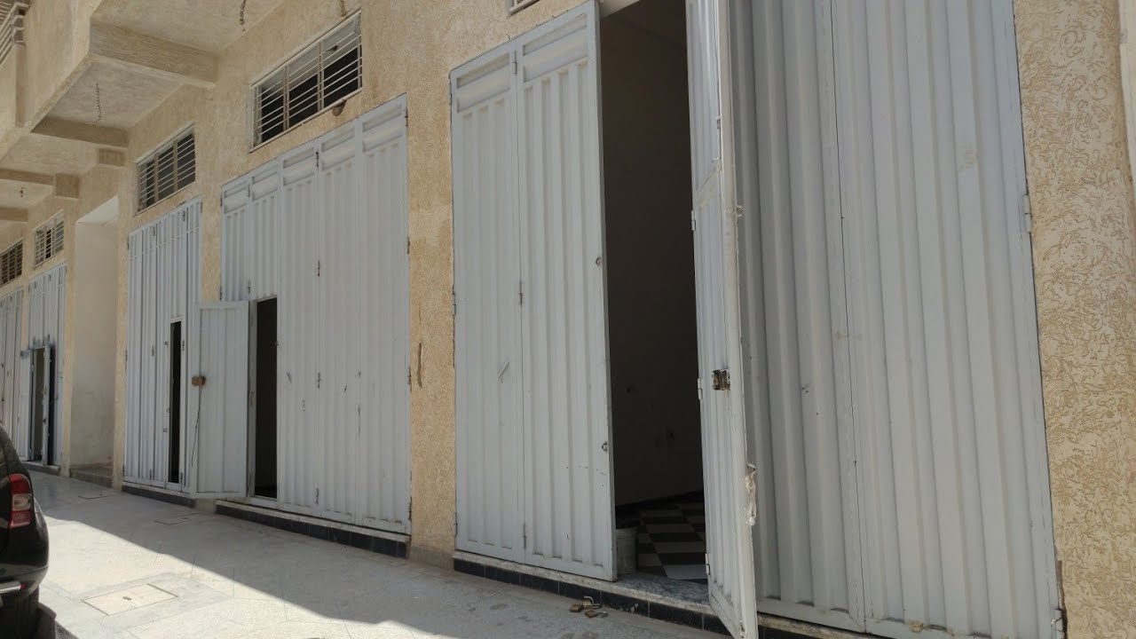 محل تجاري للبيع بفاس حي النرجس بين ضيعة الشرايبي والمركب الرياضي210م2 LOC COMMERCIAL À VENDRE À FÉS