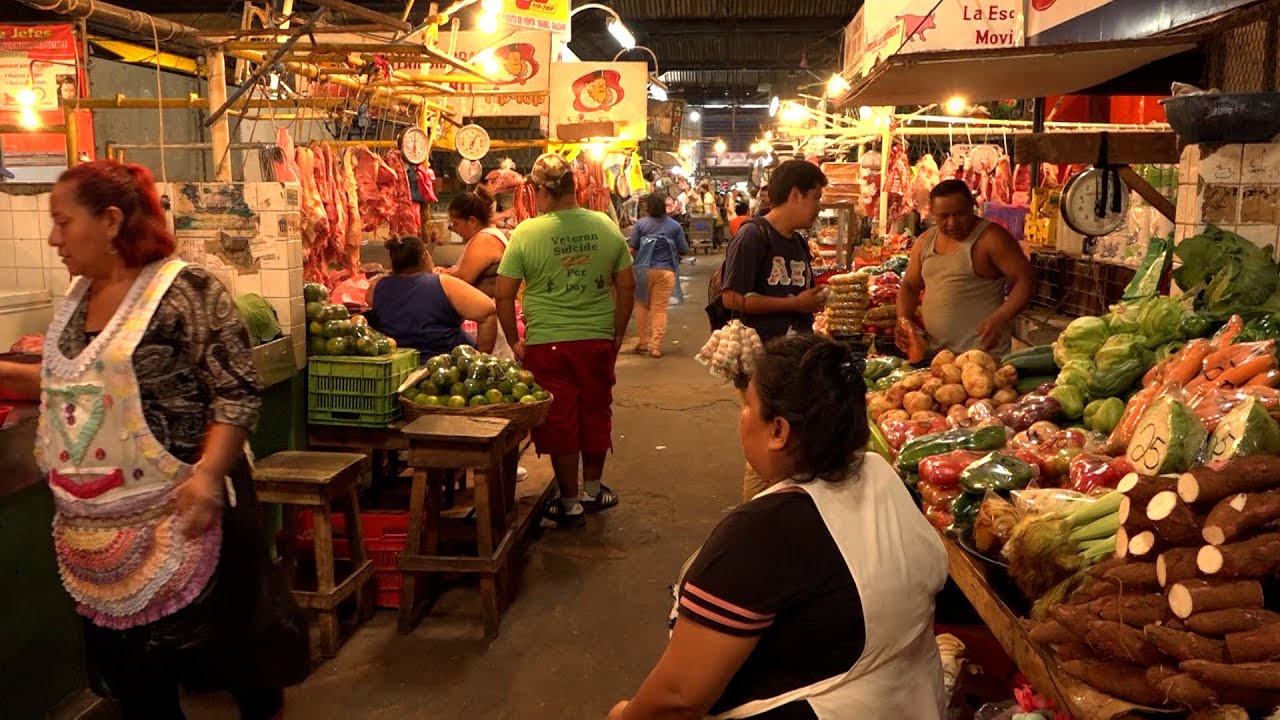 Nicaragüenses ya están comprando los ingredientes para la cena navideña