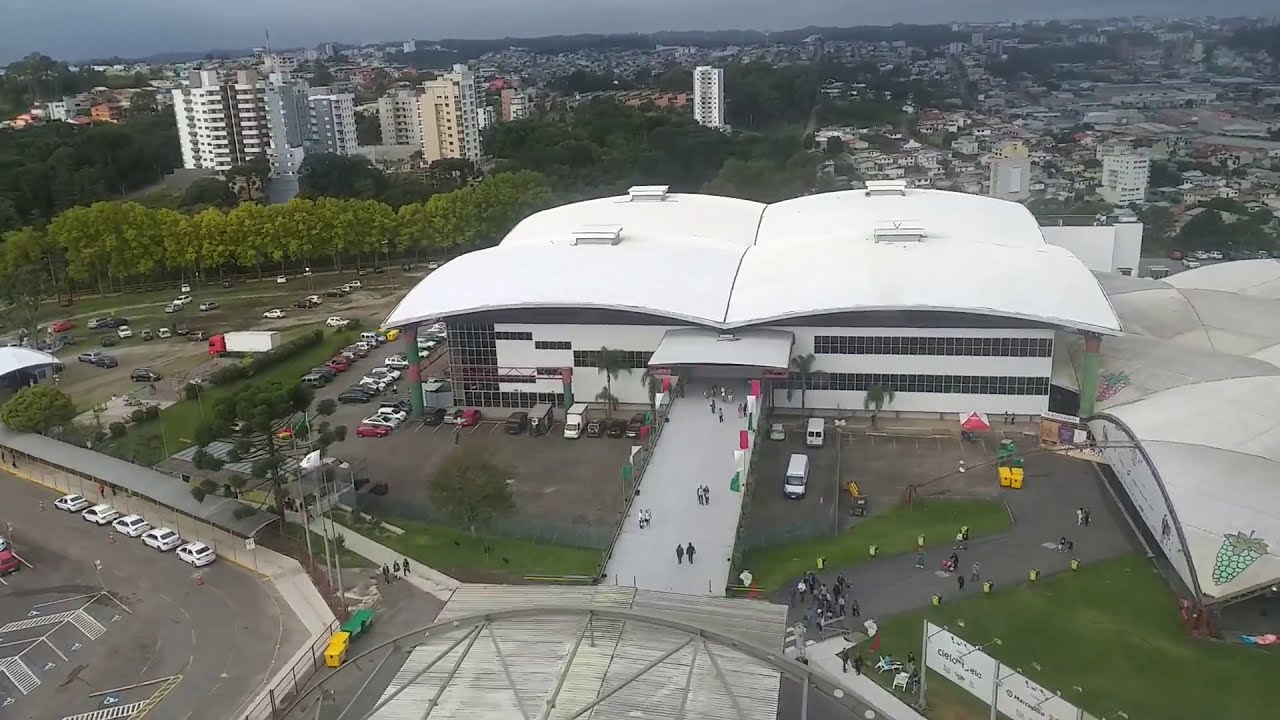 Passeio de helicóptero por Caxias do Sul