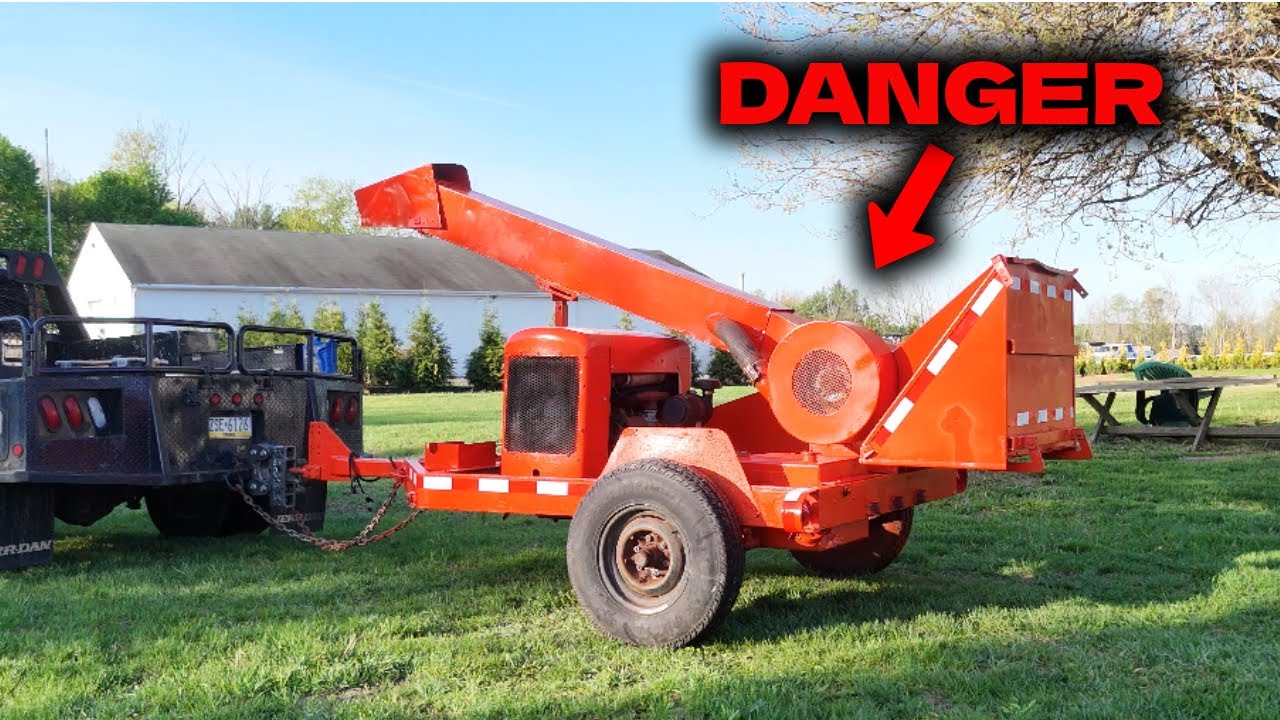 This Old Wood Chipper Was Abandoned for a Reason&hellip; Fixing up an Asplundh JEX Chuck n Duck