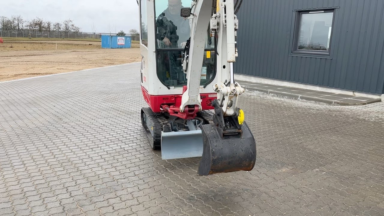 Køb Minigraver Takeuchi TB216 på Klaravik