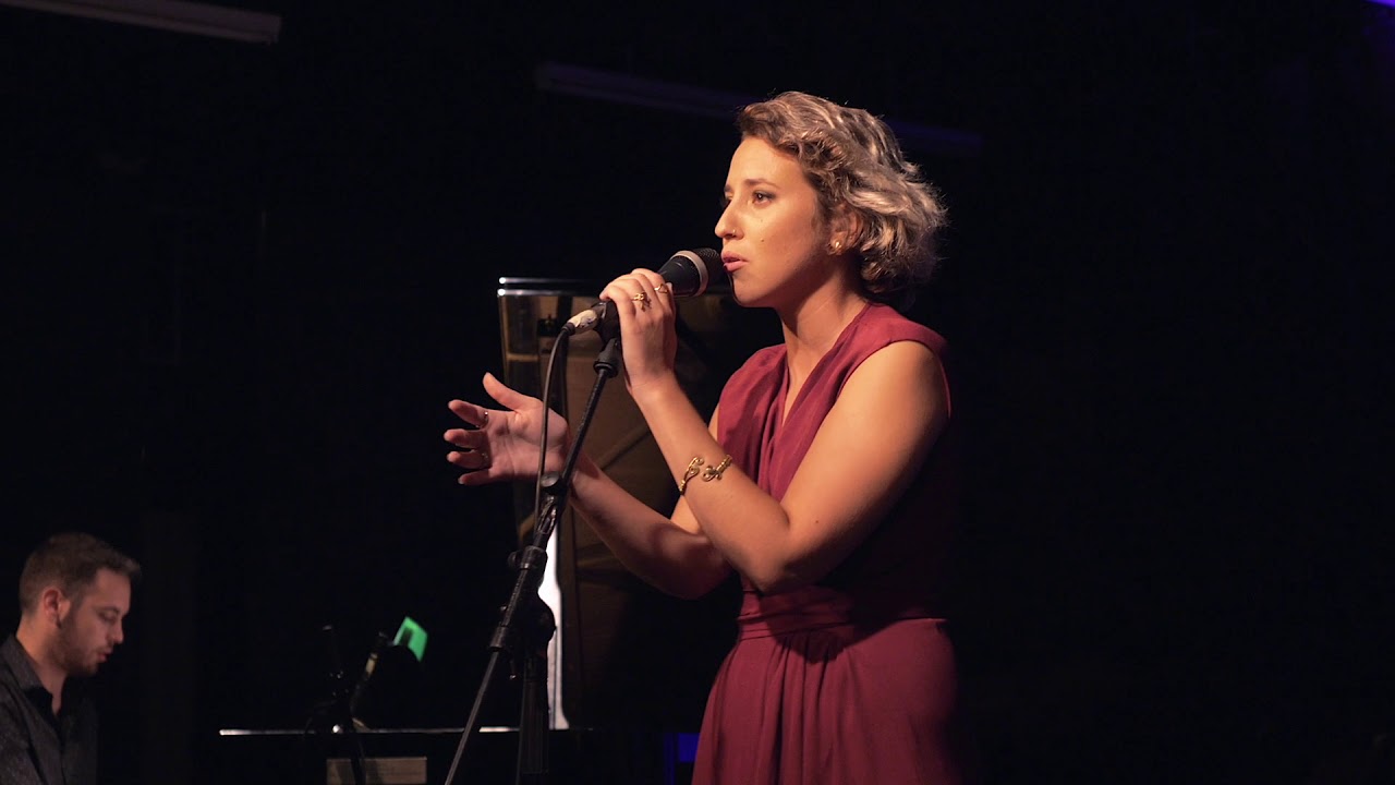 דנה ששון- סוף העונה Dana Sasson- Sof Ha'ona