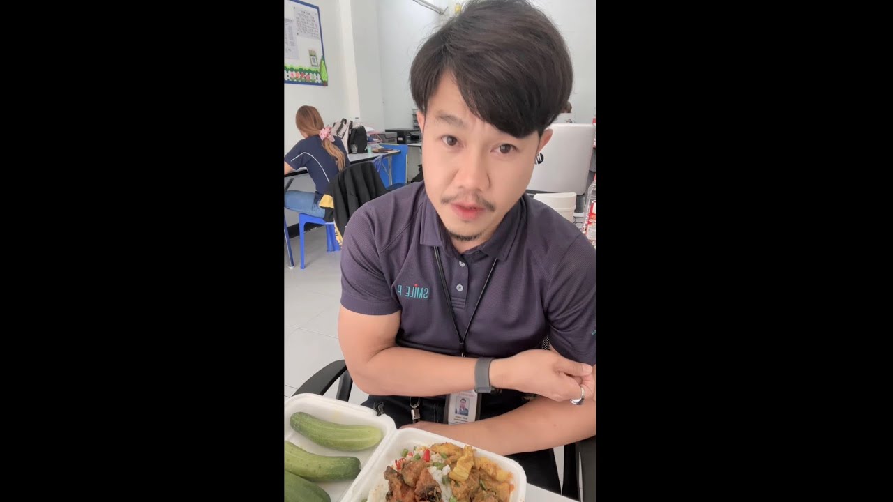มาเด้อกินข้าว ผัดปลาดุก แกงหมู #อาหารใต้ #มาเด้อ #แซ่บคัก #ชัยนะเฮ่ยเฮ้ย #เจอกันใหม่ 