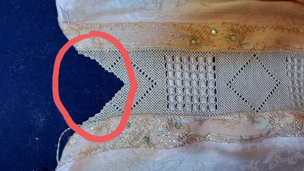 فتحة العنق على شكل V  سهلة جدا