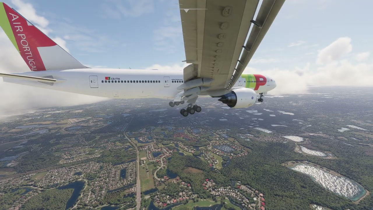 НЕВЕРОЯТНО! Гигантский Boeing 777 авиакомпании TAP Air Portugal приземлился в Тампе! 😱