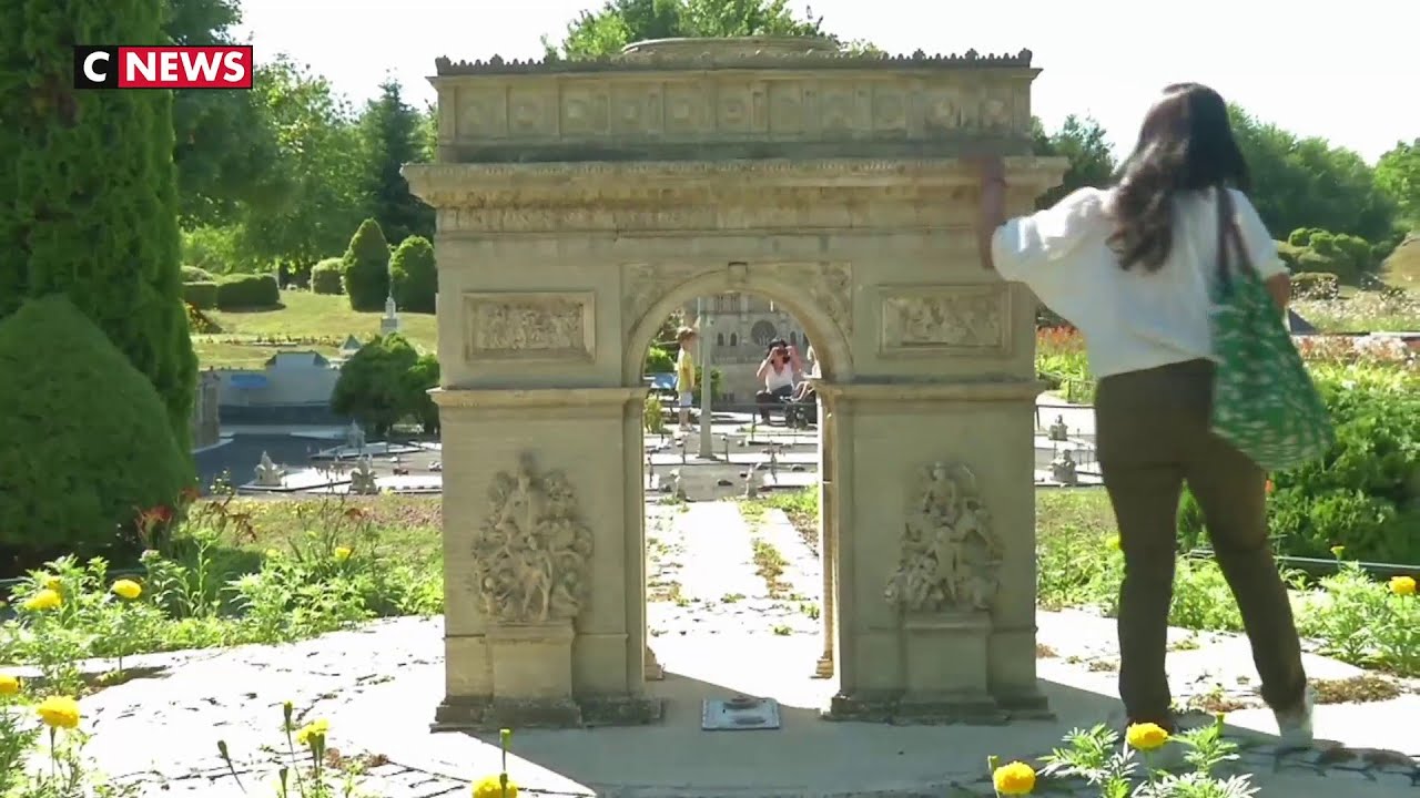 Parc France Miniature : le tour des monuments de France en une journée !