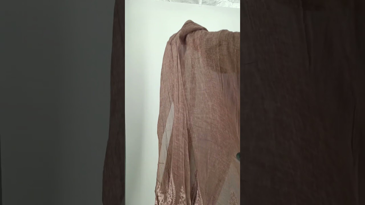 Təbii kətan materialdan hazırlanmış, nəfəsalan, y&uuml;ng&uuml;l və eleqant tərzli baharlıq şərf