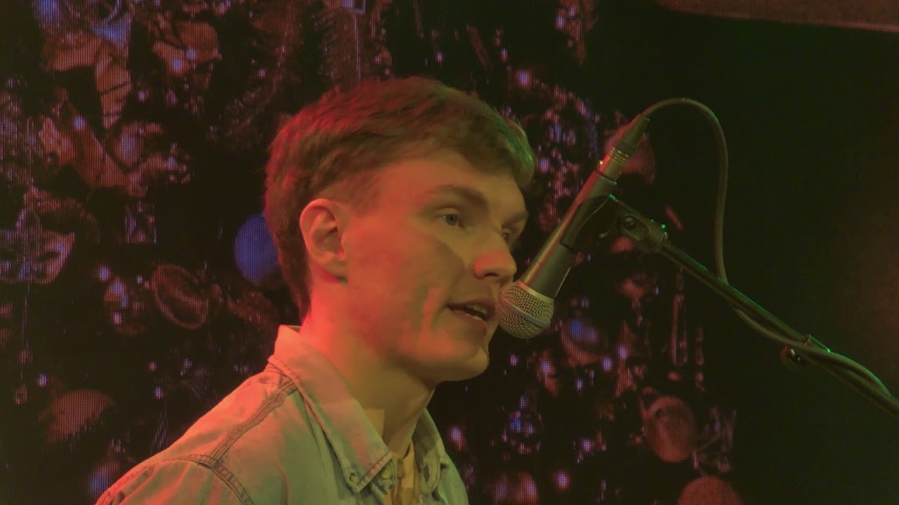 A Very Bella Christmas with Project Smok