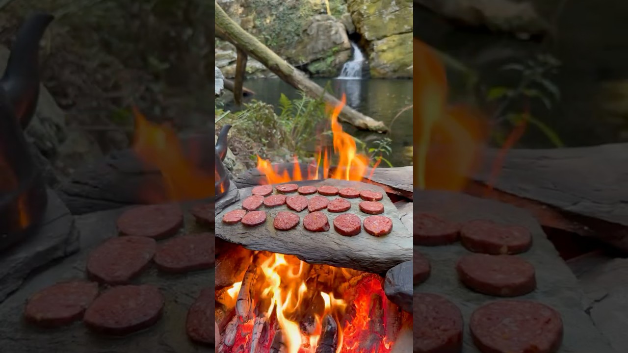 SUCUKLU SANDVİ&Ccedil; PİZZA 🍕 | cooking a sausage sandwich pizza