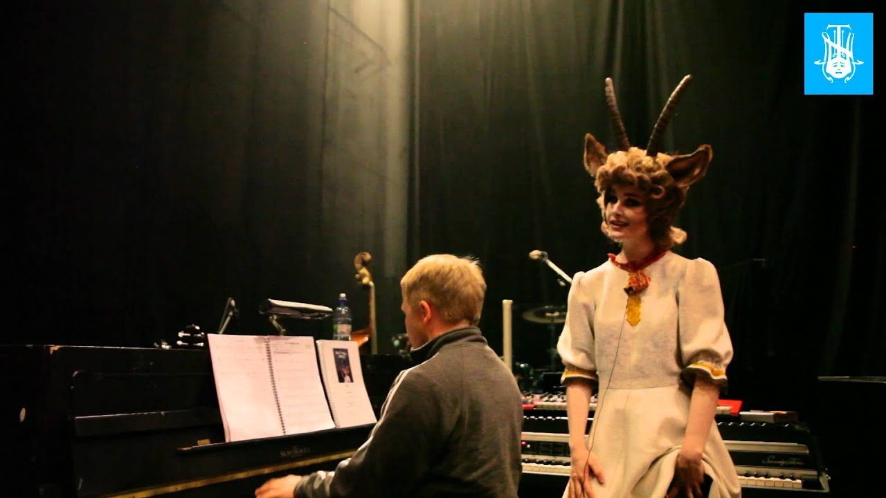 Rockeulven, Nationaltheatret