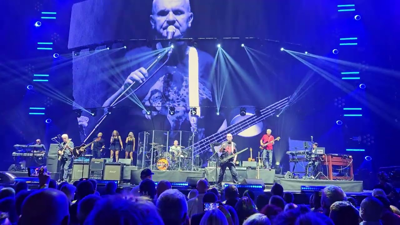 Elan - Voda co ma drzi nad vodou  20.9.2024 Praha O2 Arena 9/10