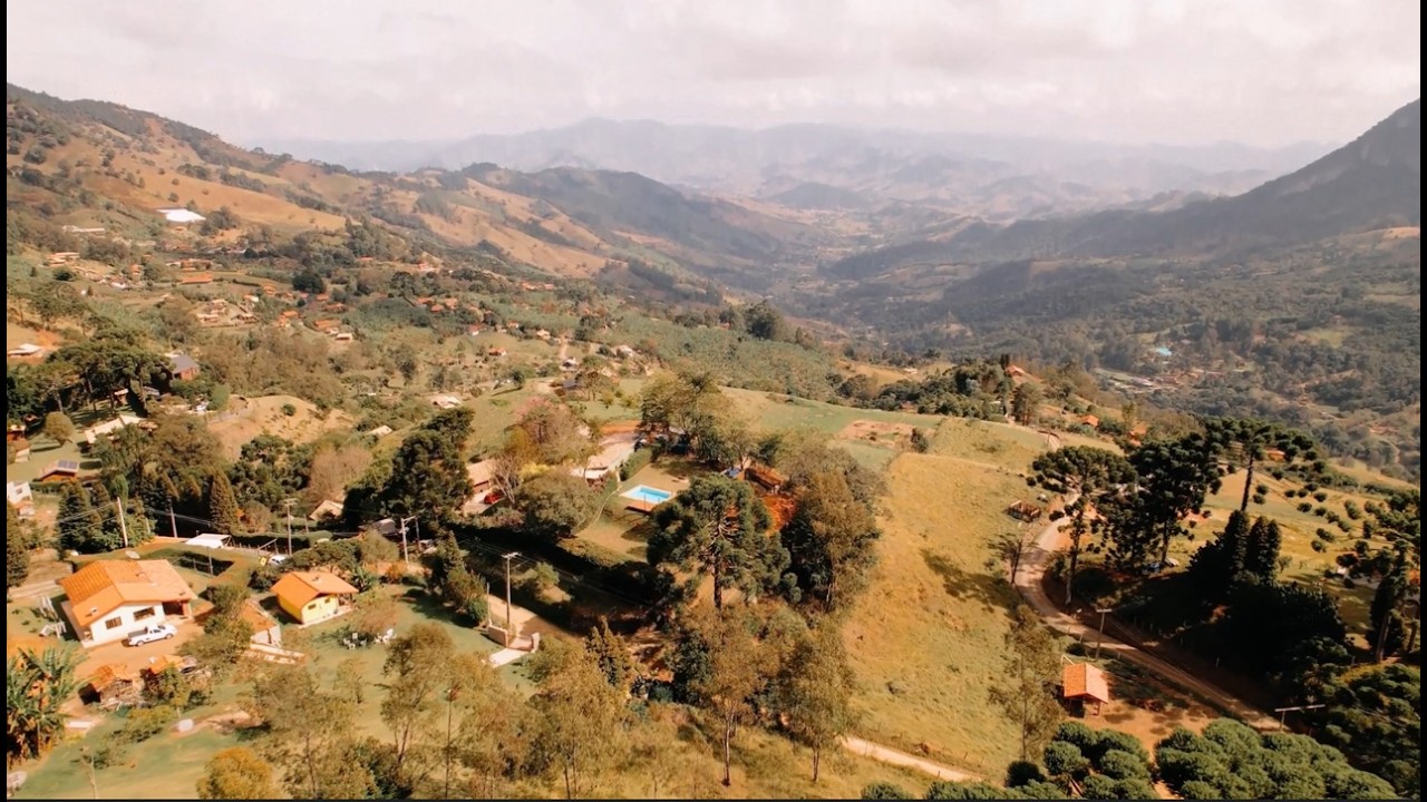 Relaxing Piano Music with Serene Rural Mountain Scenery