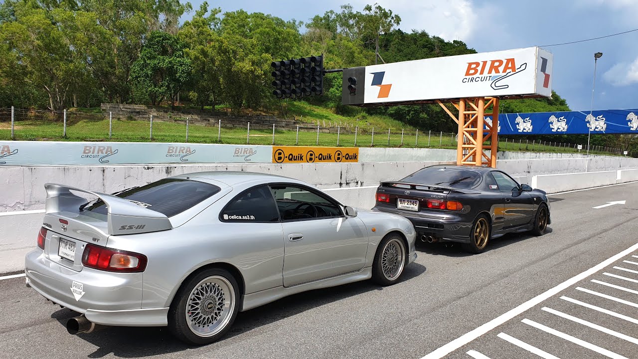 Bira International Circuit - Celica ST202 SS-III chasing a modified Turbo Diesel.