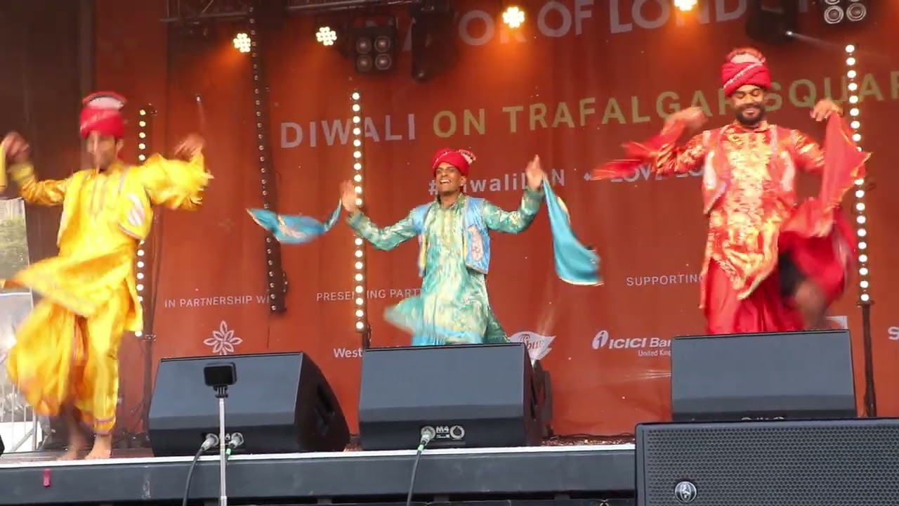 Diwali Celebration dance (2) by BAPS Swaminarayan Mandir - Diwali on the Square 2022