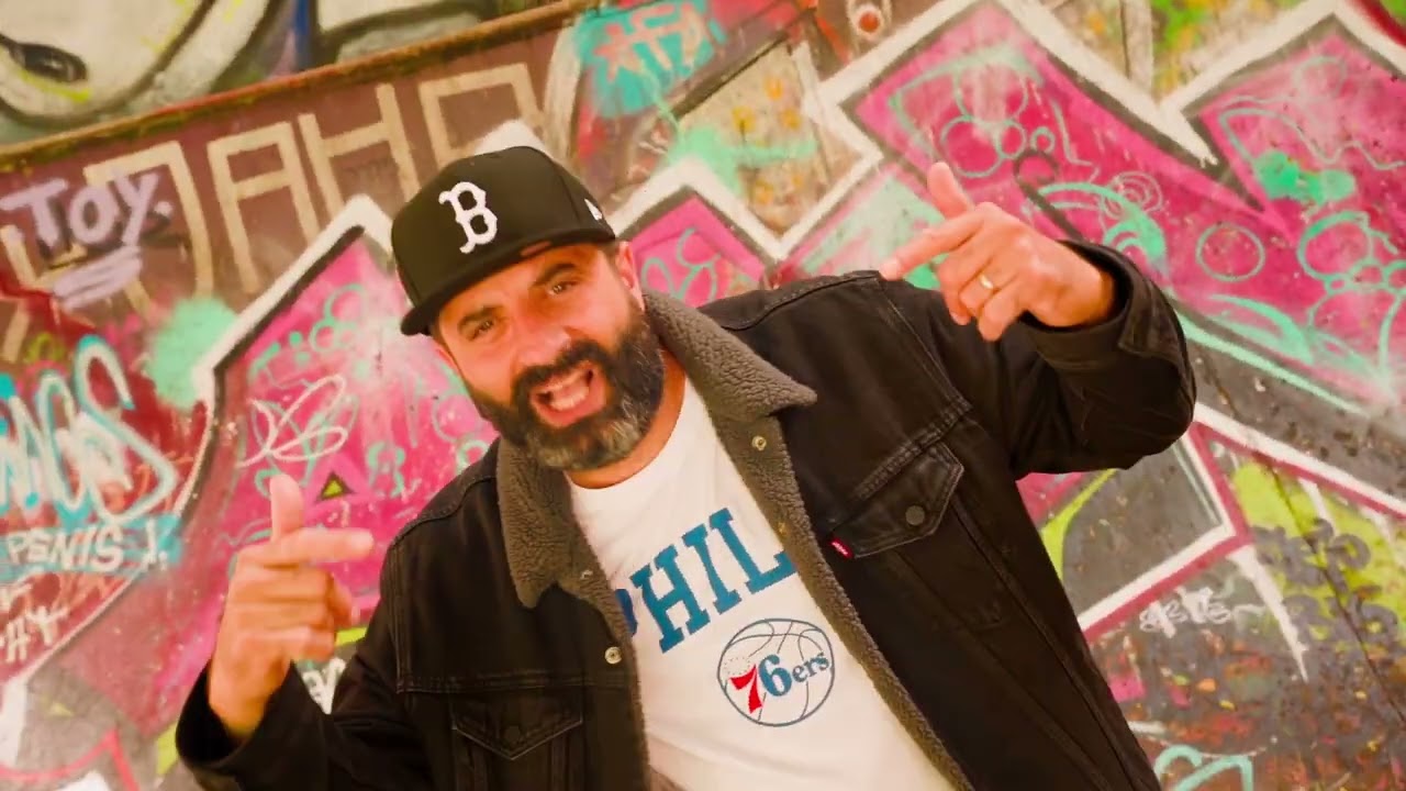 B-low - All eyez on me prod. by LarsMellow