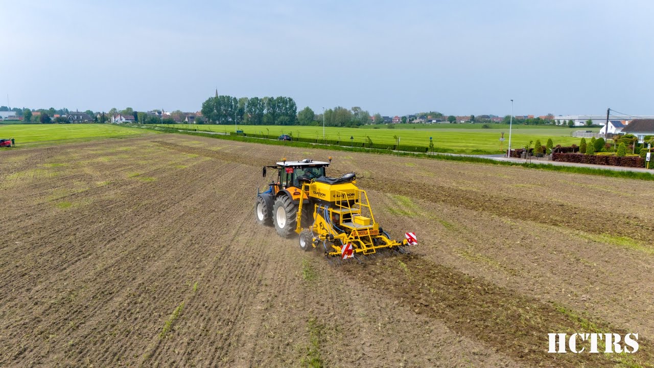 Claydon Evolution Drill - planting corn in grass stubble