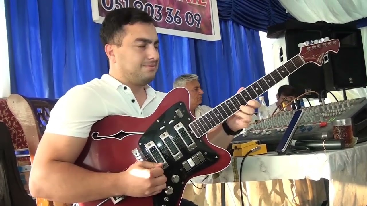 Qoşqar Gitara Möhtəşəm İfa Popuri Qaraxanlı Toyu 