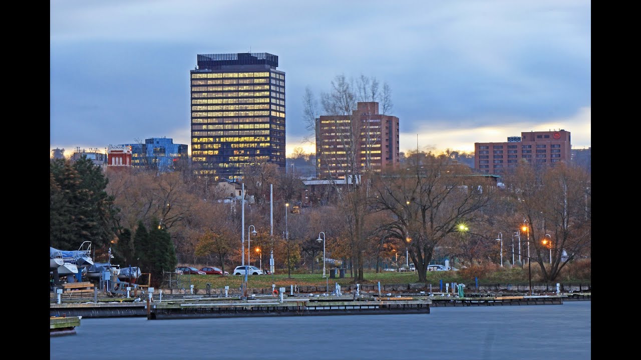 Hamilton, Ontario: Driving Around Downtown in November, 2017