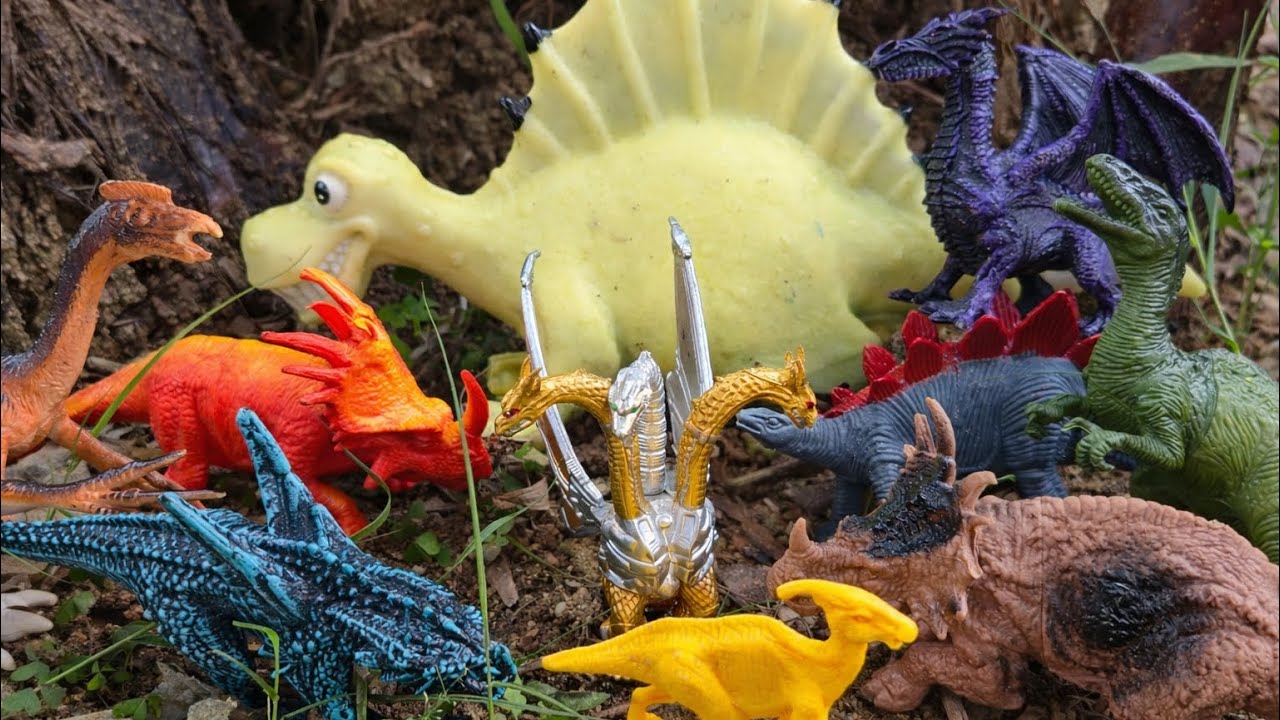 Menemukan Dinosaurus Spinosaurus Styracosaurus Velociraptor Stegosaurus Parasaurolophus Dragon 