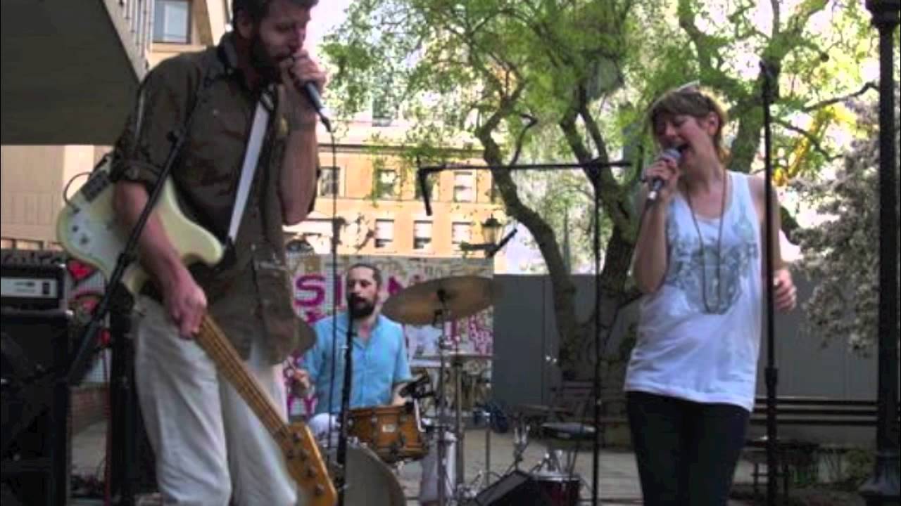 Free Blood - Never Hear Surf Music Again