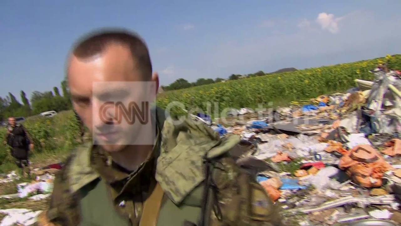 UKRAINE:MH17 CRASH SITE REMAINS UNSECURED