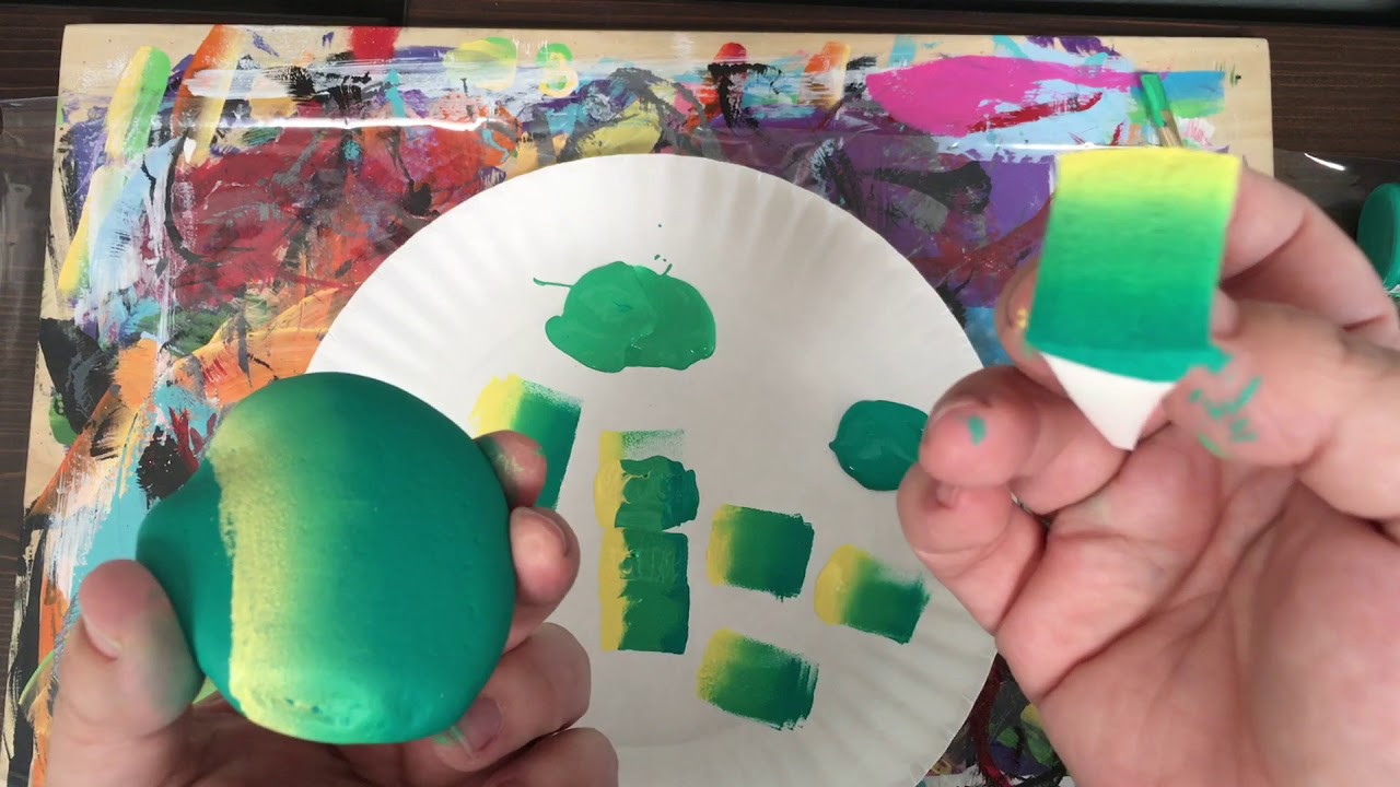 Painting an ombré background on a rock (tutorial)