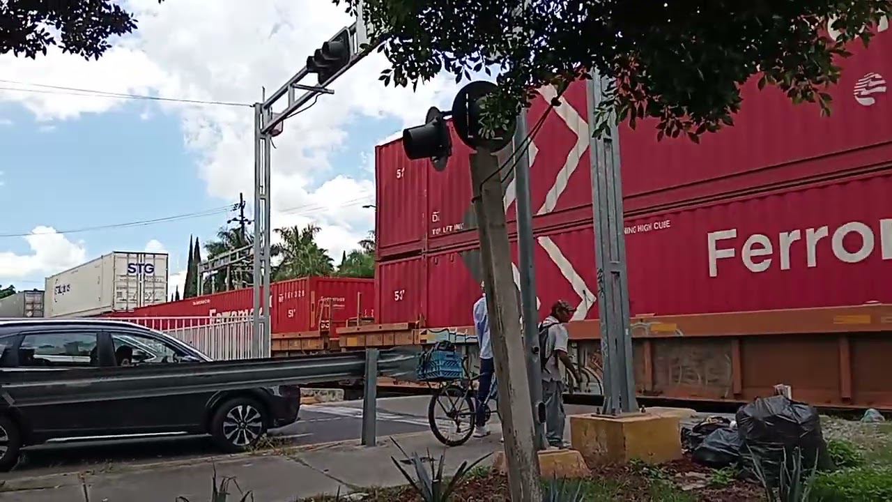 FXE 4903, FXE 4044 y FXE 3180 pasando en Av.Lopez mateos.
