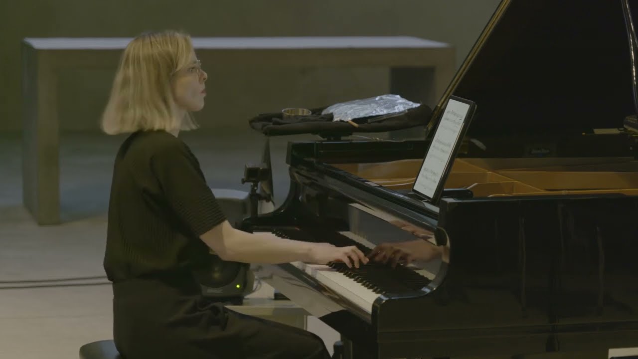 Jonathan Harvey: Tombeau de Messiaen (1994) - Marlies Debacker, piano