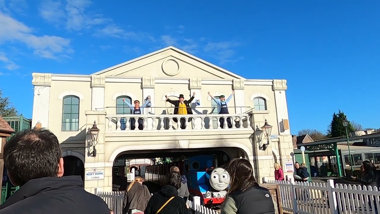 Thomas Land DJ Trains Sound Machine Show