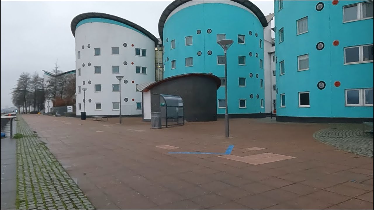 Walking route to my University | University of East London| East London 🇬🇧