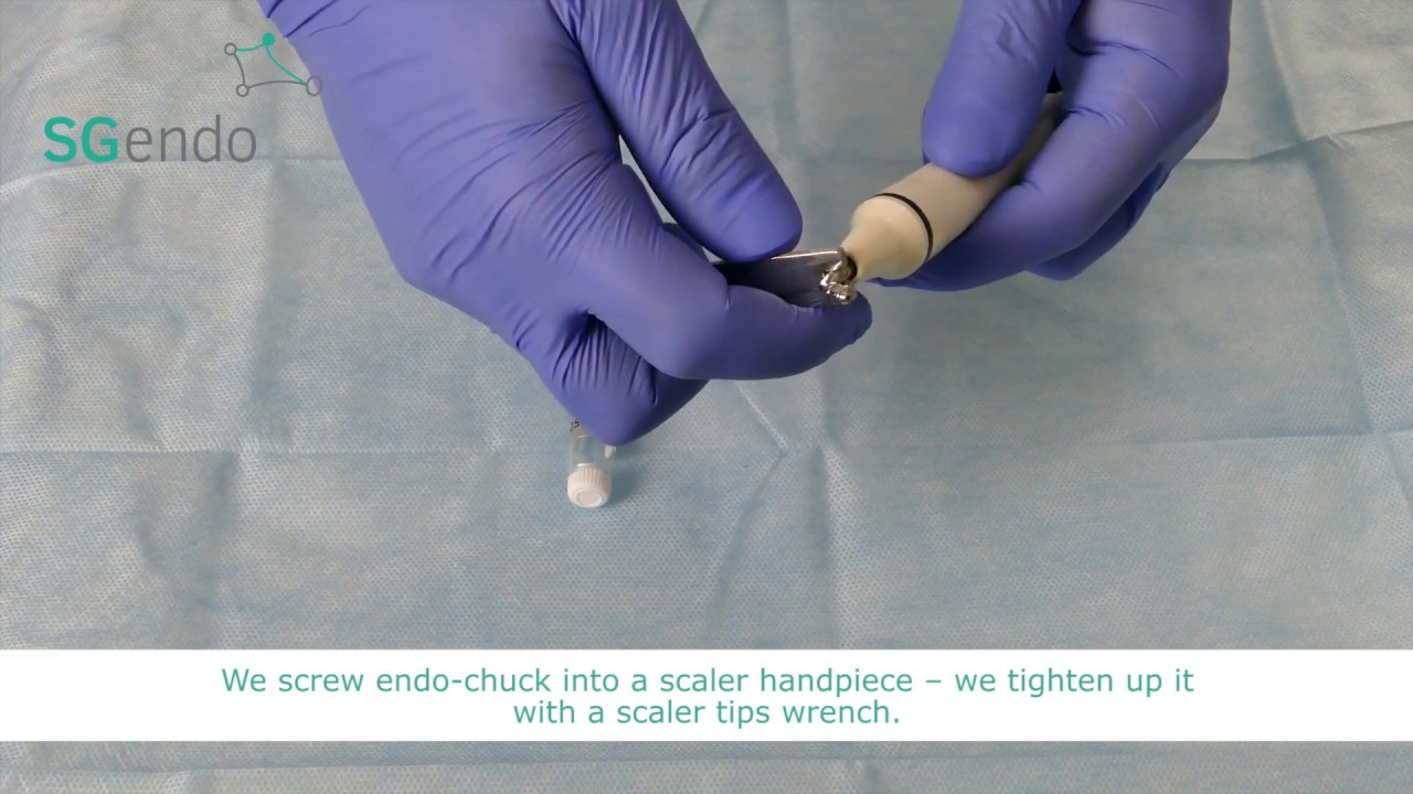 1 Tips&Tricks dr Sławomir Gabryś - Inserting Spreader Sonic FIle into an endo chuck