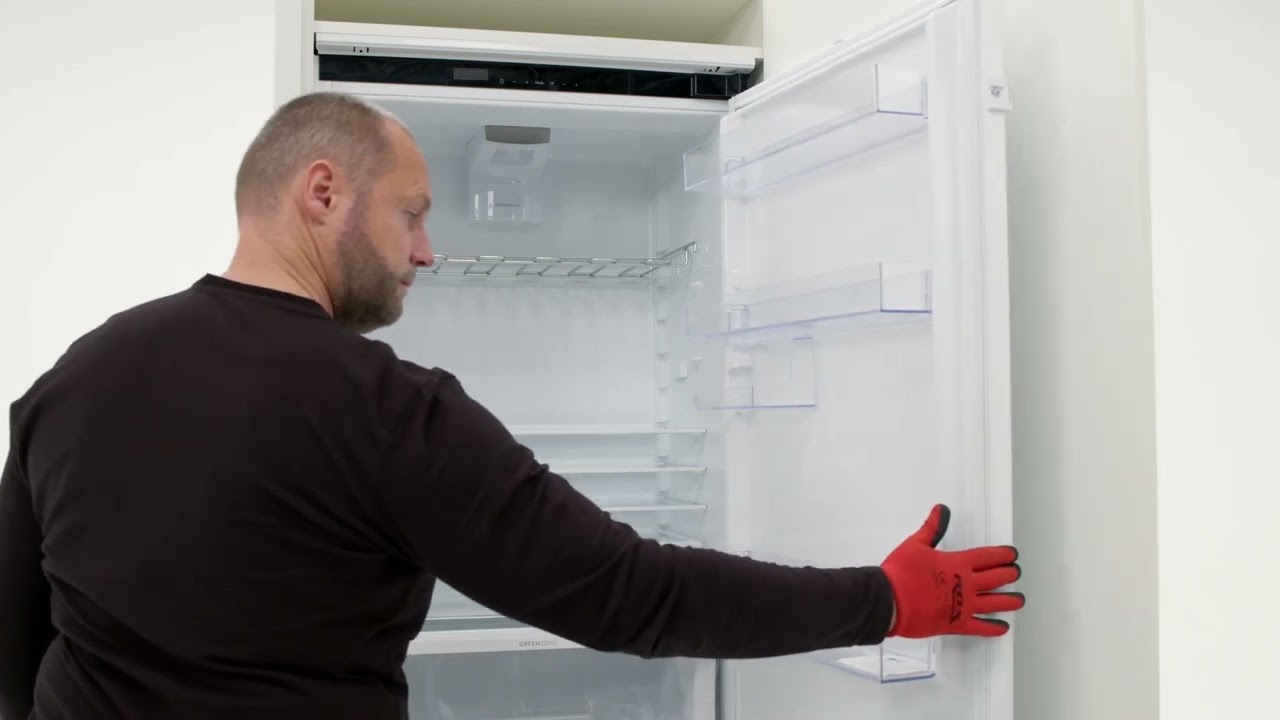 Electrolux. Instalace vestavné kombinované lednice II.