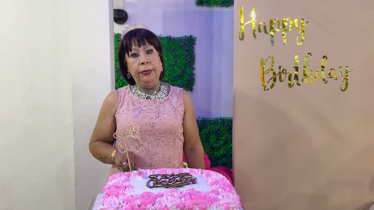 Gran fiesta de Yolanda por sus 70 años