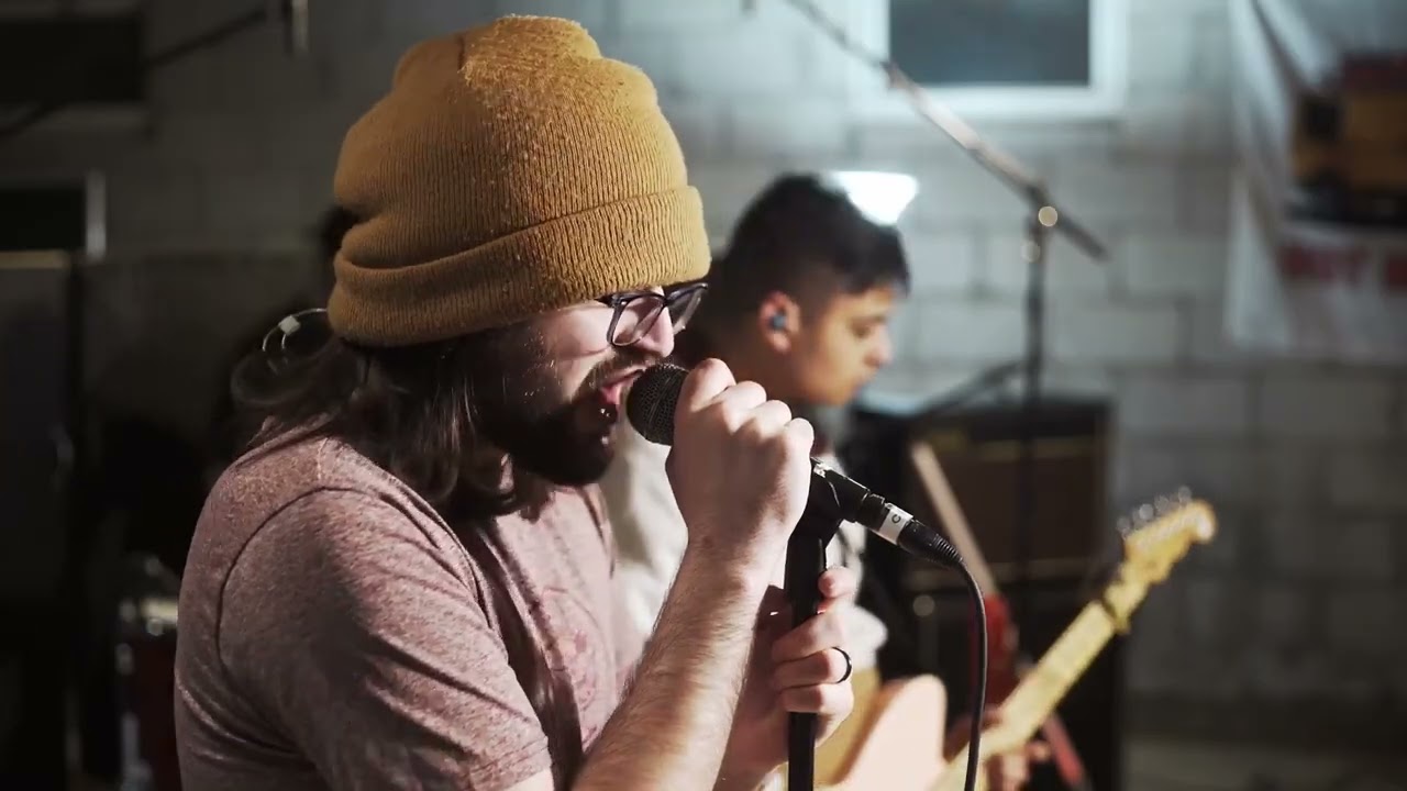 Hot Mulligan - Deluxe Capacitor - LIVE From the Basement