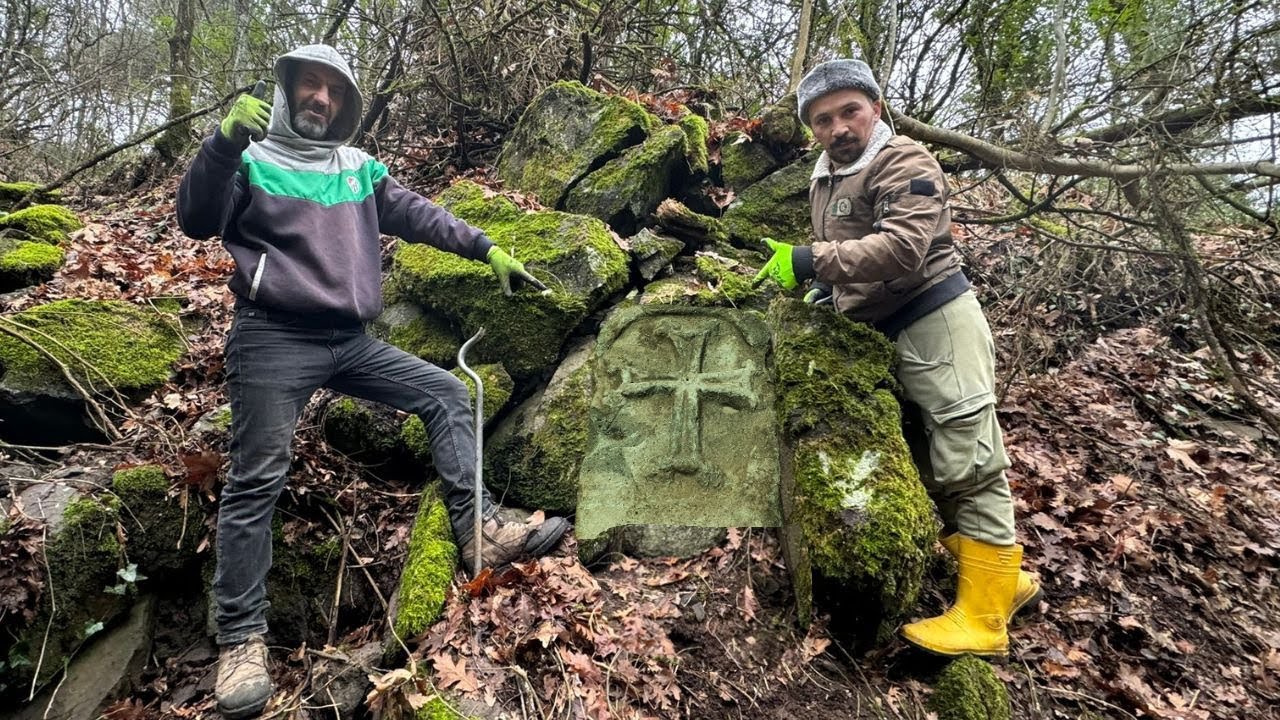 Знак «Подкова» показывает большое сокровище в гробнице!!!