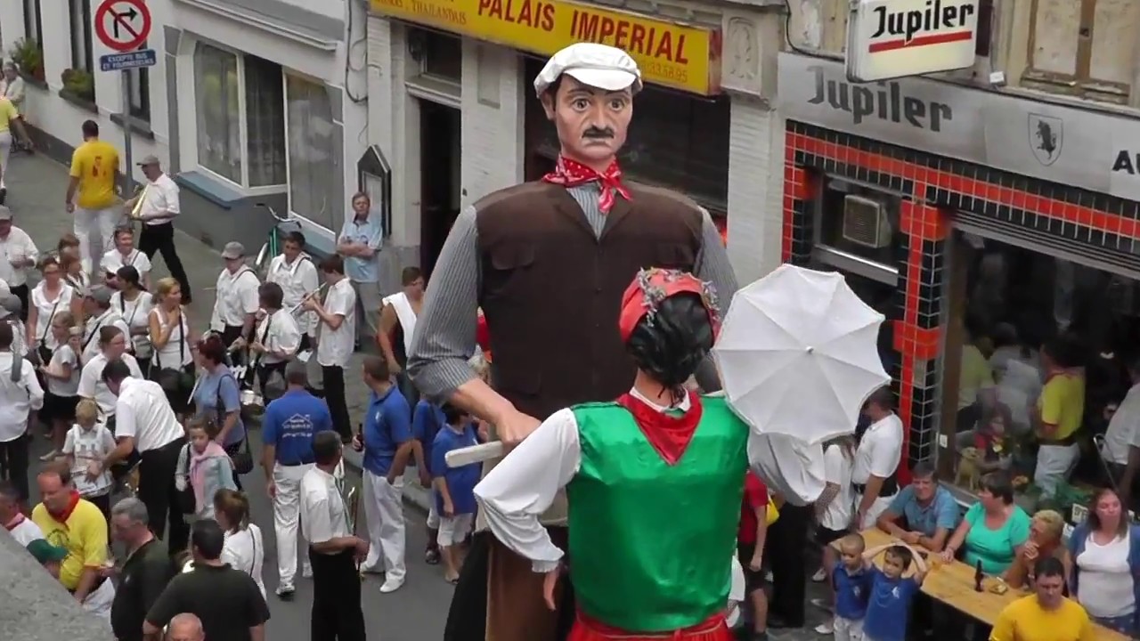Le cortege du Cayoteu 2011