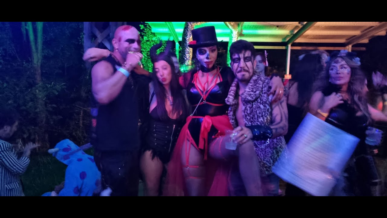 Lunar Disco + Halloween party!! That was crazy! (two weeks episode)