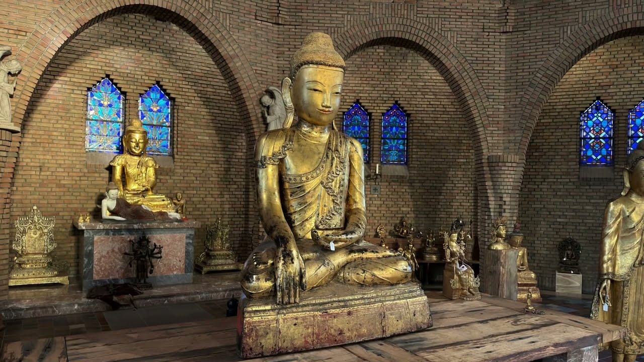The Church with 1000 Buddhas