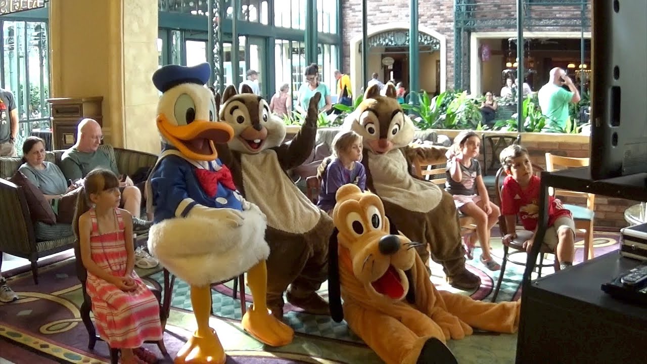 Meeting Donald Duck in Disney World! - Port Orleans French Quarter Resort