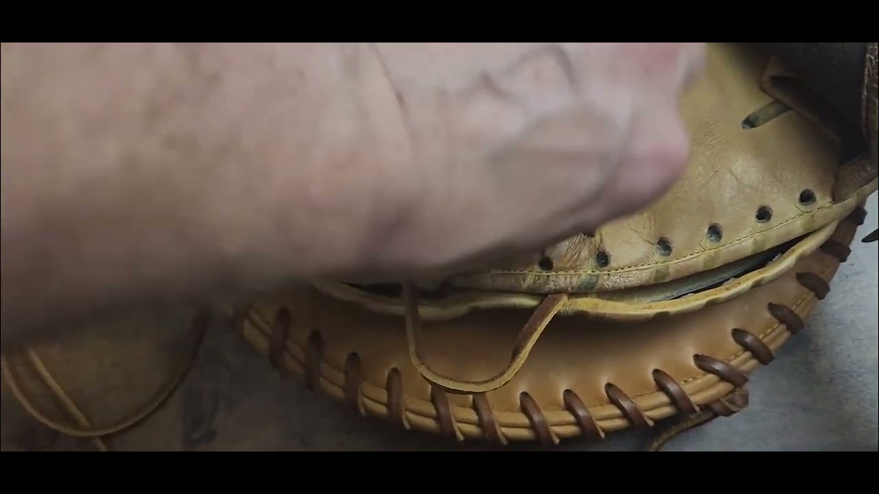 All Star Catchers Mitt Relace Part 1. (The Hinge)