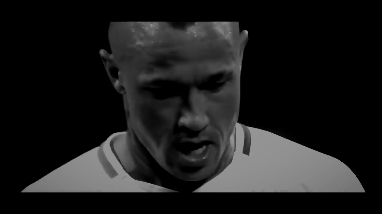 لما تخطلت مشاعر الفنان بقوة المحارب تعطينا♨RADJA NAINGGOLAN♨.