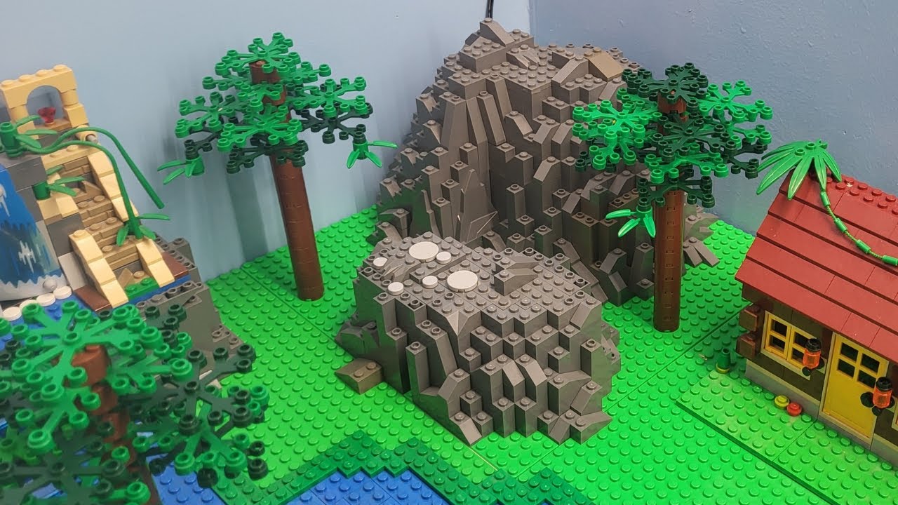 Building a Mini Lego MOUNTAIN for a Mini Lego jungle