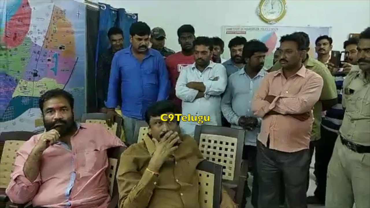 Kotam Reddy Sridhar Reddy At Nellore Police Station Warning's To AP Police || C9Telugu