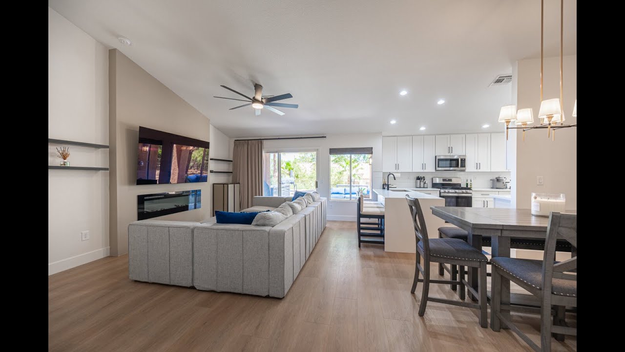 Updated Sun City Summerlin Home With Large Lot