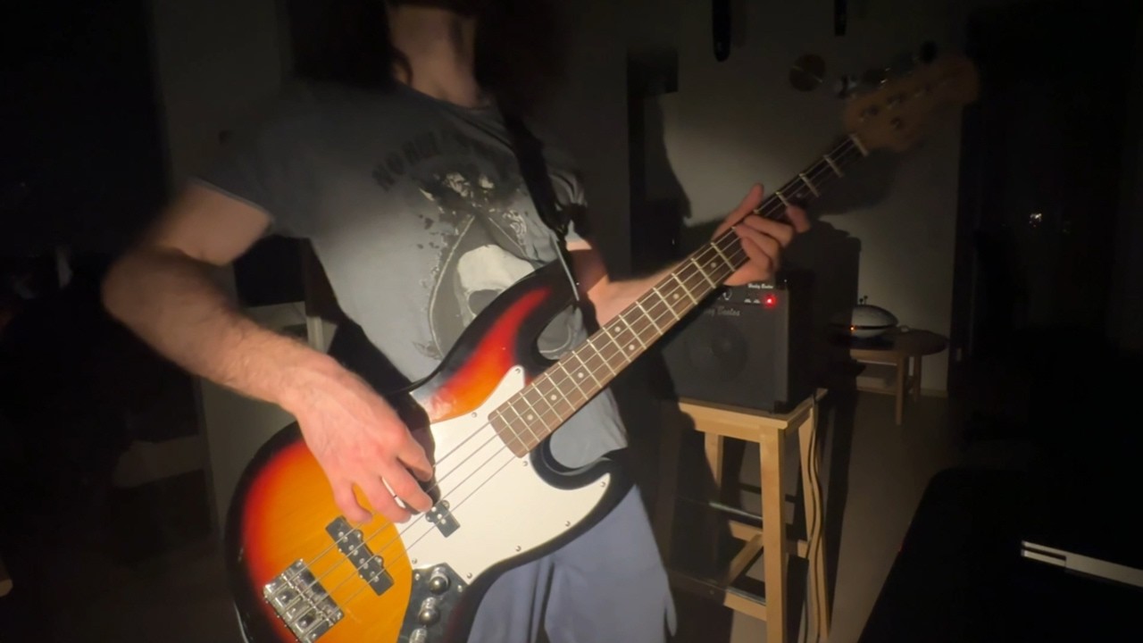 Queen - Another One Bites The Dust (bass cover)