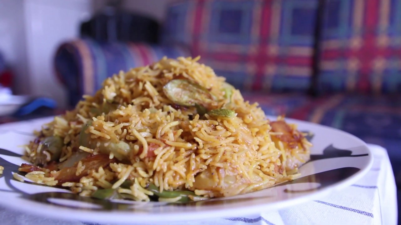 Makloba and Onion Flavored Fish 阿拉伯焖饭 葱油鱼 مقلوبة مع سمك بنكهة زيت البصل