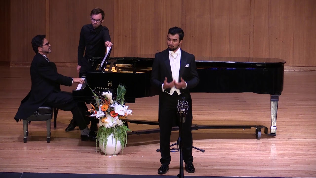 Anthony Leon, Tenor - 