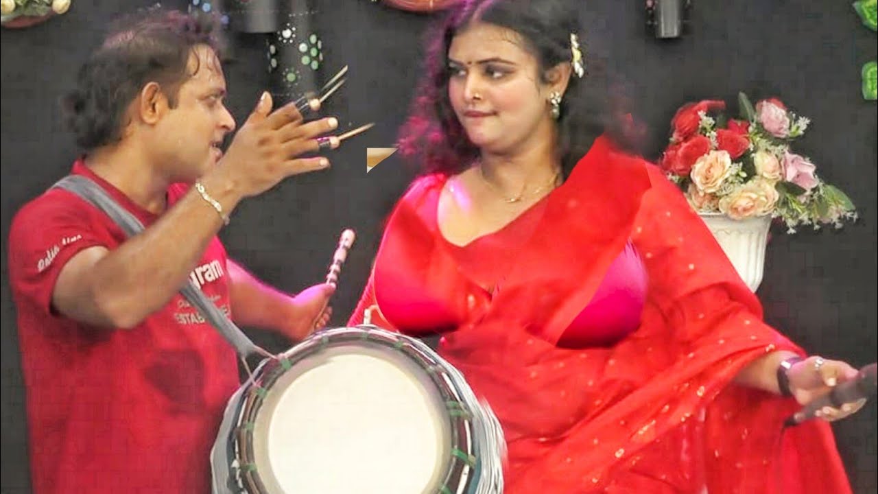 অস্থির নাচে গানে ডিজে মেঘলা।। গান কাকে বলে।। Baul Gaan